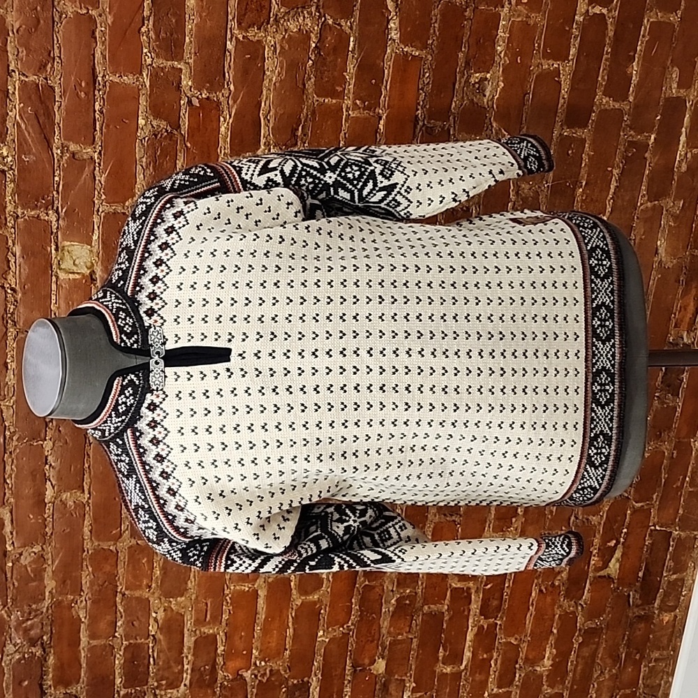 Dale of Norway 100% Wool Sweater